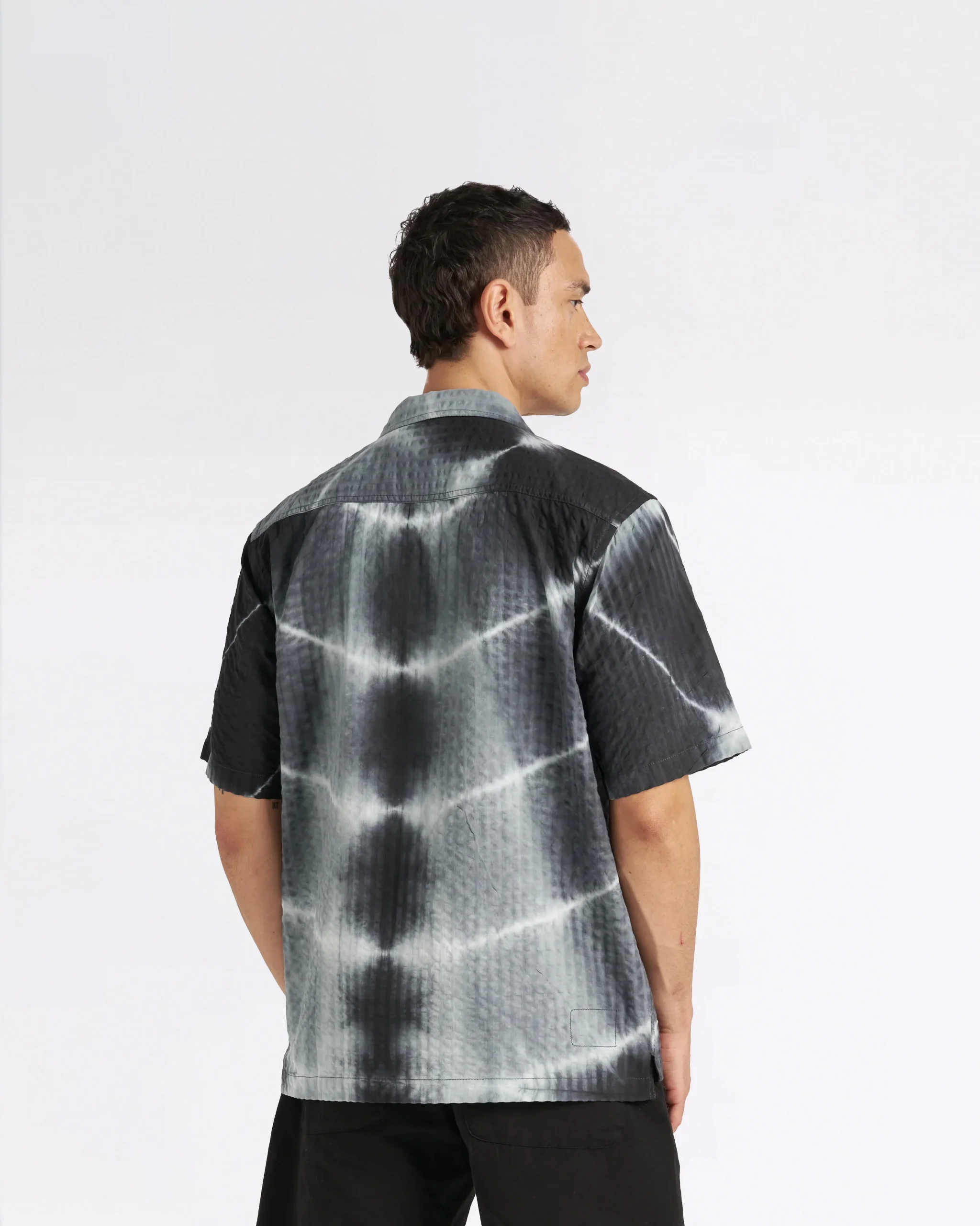 CAMPER SHIRT KHAKI TIE N DYE SEERSUCKER – Image 3