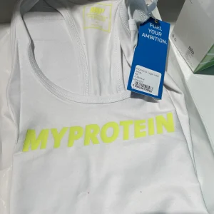 IMG_1042.jpgv1700505979 DÉBARDEUR LOGO